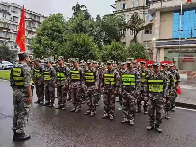 兄弟，一起扛！泸县发生6.0级地震，龙马潭在行动(图4)