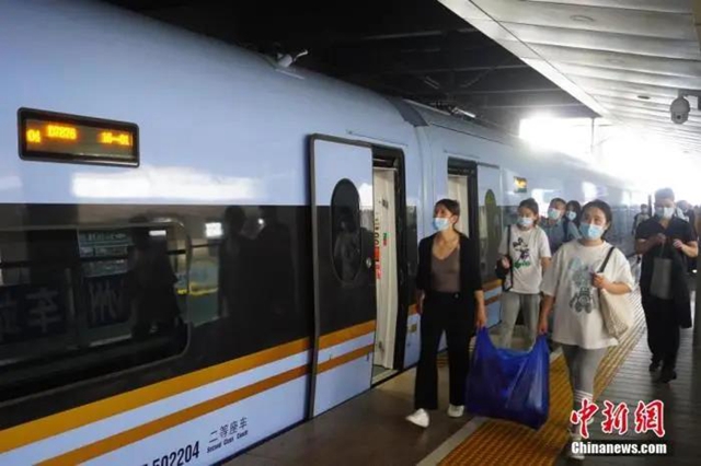 双节期间,宜宾西站将加开多趟高铁动车组!具体时间及车次……(图3) 双节期间,宜宾西站将加开多趟高铁动车组!具体时间及车次……(图3)