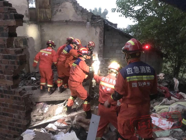 泸县挺住，江阳来了！(图1)