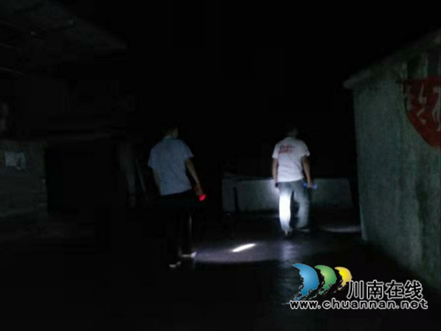 泸县百和镇：夜幕中的光亮，他们担当在紧要关头(图2)