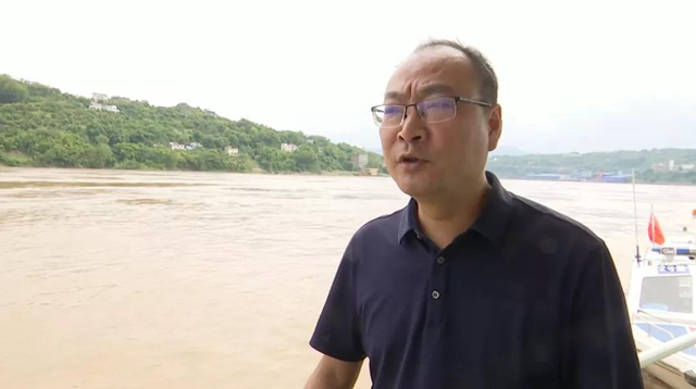 合江：60万尾鱼苗增殖放流长江(图2)
