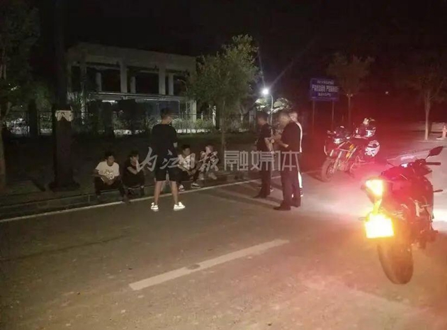 深夜“炸街”引众怒！内江这里抓了5人(图1)