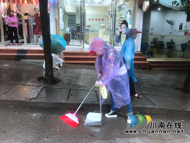 泸县民盟积极开展文明创建志愿服务活动(图2)