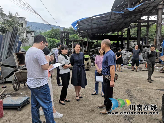 泸州市商务局到叙永县督导环保、安全工作(图2)