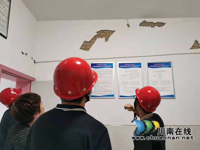 泸县住建局火速开展房屋震害地毯式排查(图2)