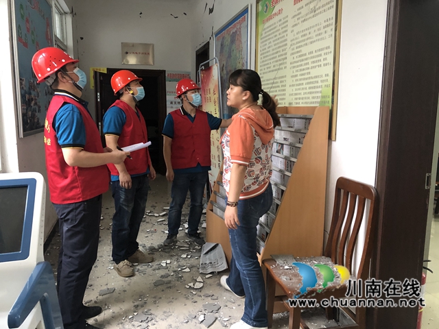 泸县住建局火速开展房屋震害地毯式排查(图8)