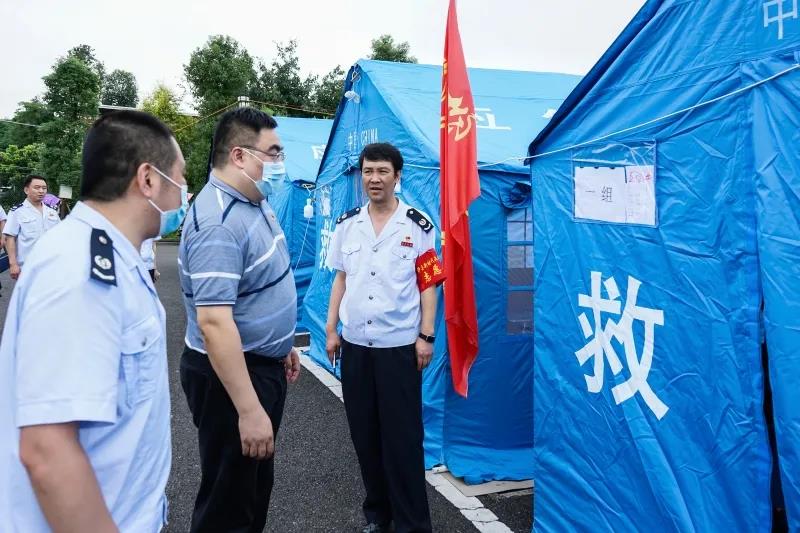  抗震救灾 ┃ 泸州税务在行动(图1)