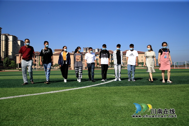 泸州纳溪:佳节关怀进校,泸稻两地月共圆(图3) 泸州纳溪:佳节关怀进校,泸稻两地月共圆(图3)