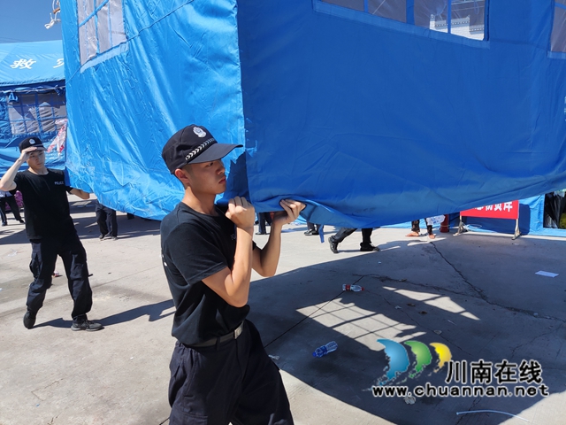 搬迁不眠夜 川警院警盾志愿者继续值守泸县(图15)