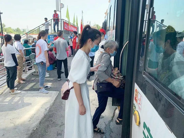 守望相助 共克时艰 | 中实集团全力转移受灾泸县人民(图8)