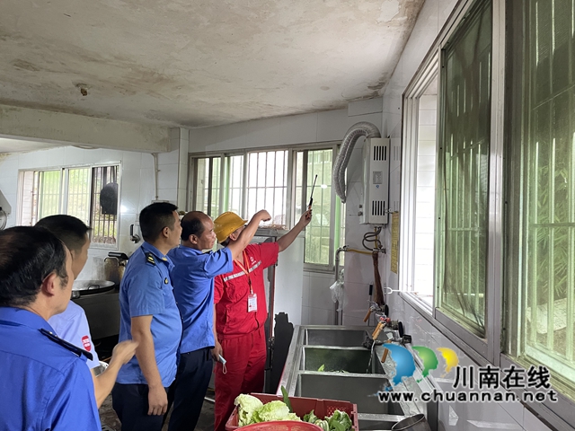 龙马潭区综合行政执法局：想在前，做在前，共创文明环境(图3)