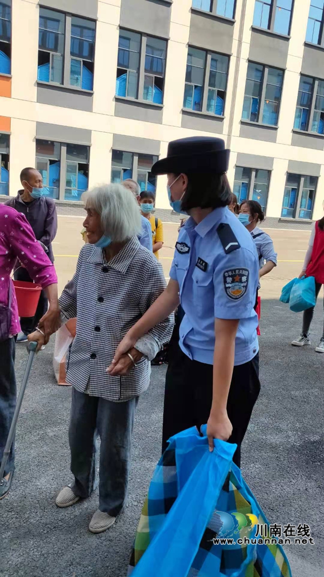 抗震救灾｜报告！援泸县警盾志愿者平安归来(图11)