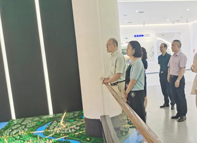 泸州市与西安交通大学举行校地合作座谈会(图9)