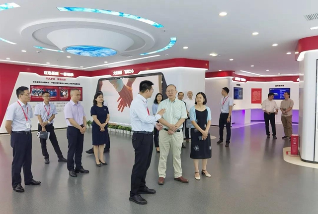 泸州市与西安交通大学举行校地合作座谈会(图11)