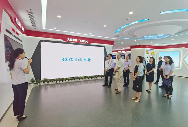 泸州市与西安交通大学举行校地合作座谈会(图10)