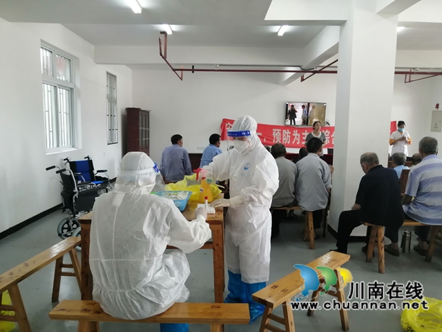 互帮互助显真情!泸县青龙敬老院34位老人震后住上安全新居(图1) 互帮互助显真情!泸县青龙敬老院34位老人震后住上安全新居(图1)