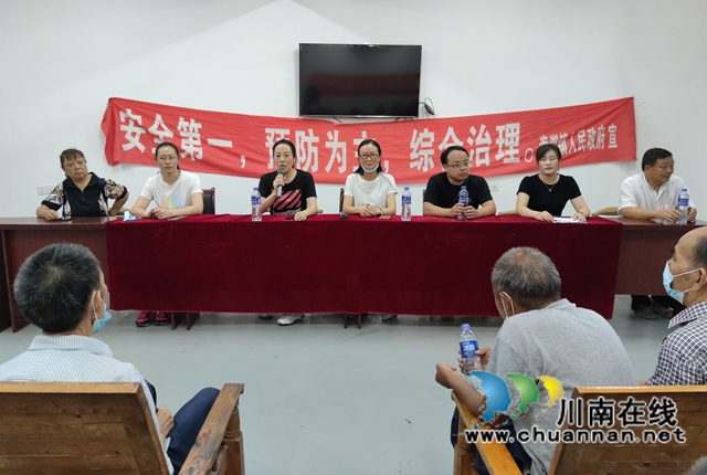 互帮互助显真情!泸县青龙敬老院34位老人震后住上安全新居(图3) 互帮互助显真情!泸县青龙敬老院34位老人震后住上安全新居(图3)