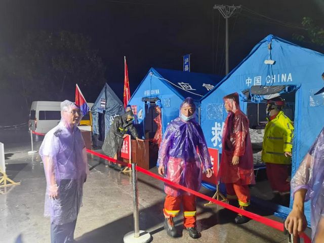 抗震救灾 泸州税务人情系群众践行初心使命(图3)