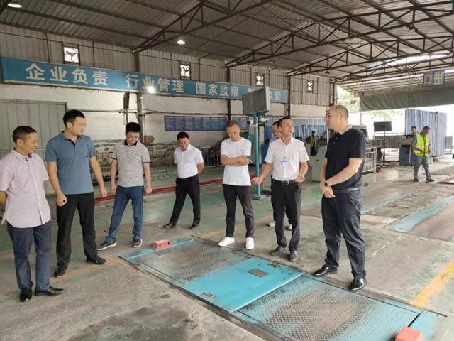 泸州:市场监管齐上阵,“质量月”活动显成效!(图7) 泸州:市场监管齐上阵,“质量月”活动显成效!(图7)