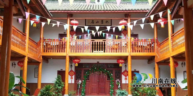 合江尧坝镇乡贤人士李中会：情洒水墨山居，助力乡村振兴(图3)