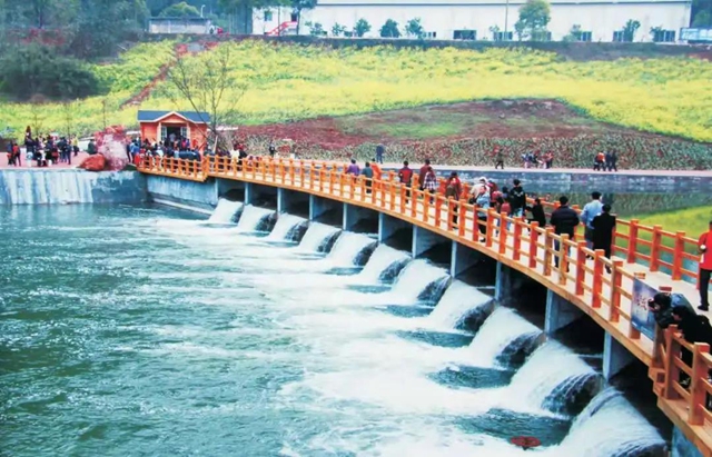 “乡臭”变“乡愁”!四川纳溪生态综合治理见成效(图3) “乡臭”变“乡愁”!四川纳溪生态综合治理见成效(图3)