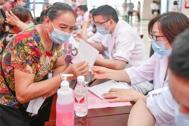 来了都说太值了！这场大型义诊活动专家全是博士、副教授以上级别！(图13)