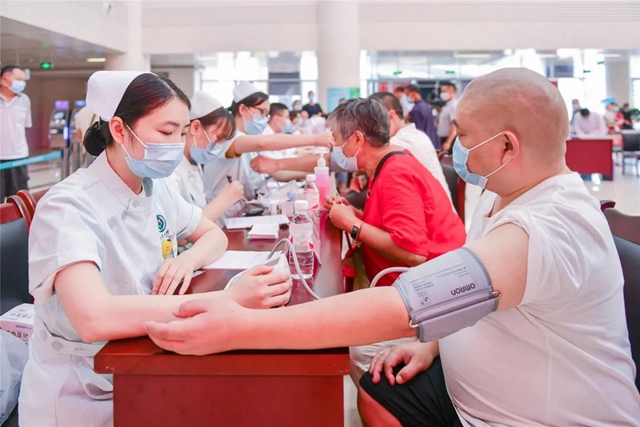 来了都说太值了！这场大型义诊活动专家全是博士、副教授以上级别！(图8)