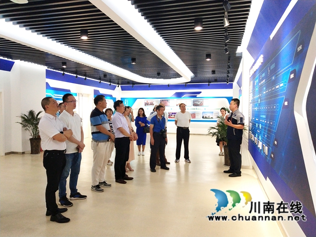 民建北京市海淀区文教二支部莅泸考察交流(图5) 民建北京市海淀区文教二支部莅泸考察交流(图5)