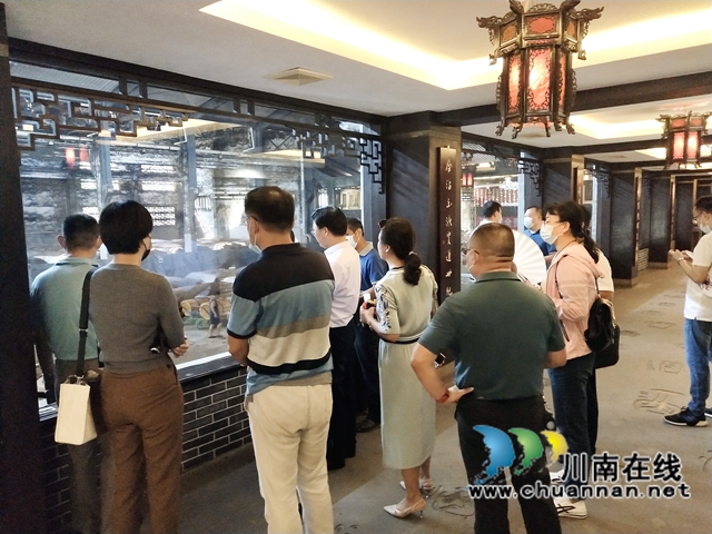 民建北京市海淀区文教二支部莅泸考察交流(图6) 民建北京市海淀区文教二支部莅泸考察交流(图6)