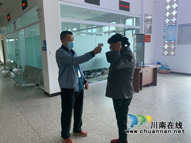 古蔺县大寨苗族乡：用小小初心为便民服务开大大“绿灯”(图5)