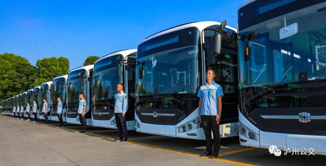 泸州公交集团新投入40辆新能源车，确保市民国庆出行更便捷(图9)