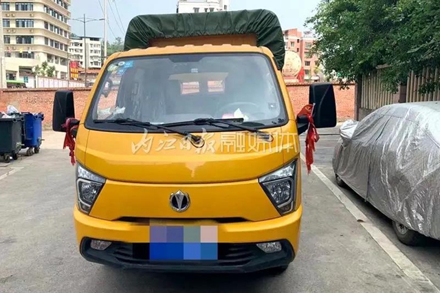 莫存侥幸！内江一货车司机因这事被记6分、罚款500元！(图1)