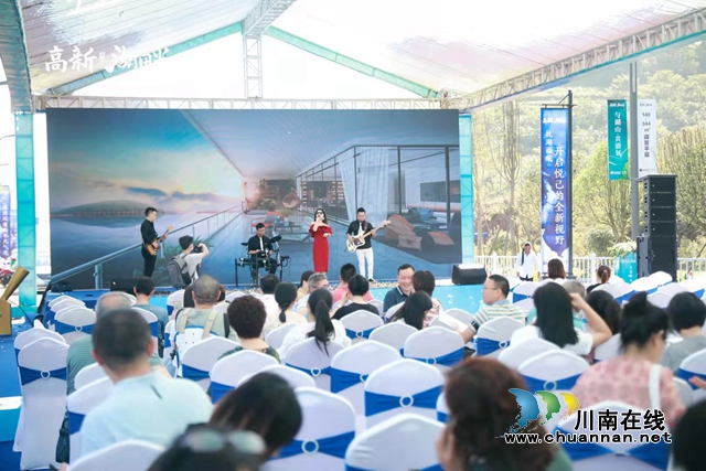 不负久候，如期而至丨高新湖畔营销中心今日荣耀绽放！(图2)