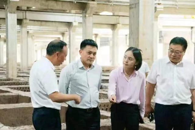 省市场监管局局长万鹏龙调研泸州市食品安全工作要求：压实主体责任 加强监管力度(图2)