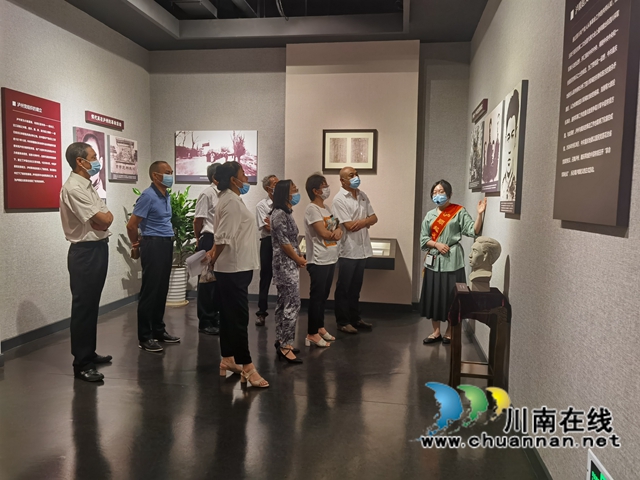 江阳区华阳街道开展“学习党史 缅怀英烈”活动(图2)