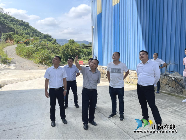 陈纪军率队到叙永县督查中秋国庆期间安全生产工作(图2) 陈纪军率队到叙永县督查中秋国庆期间安全生产工作(图2)