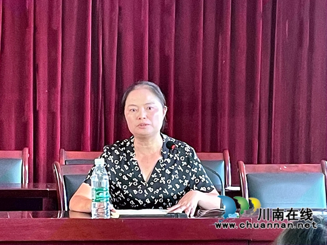 泸县六中持续发力整治校园内部环境(图2) 泸县六中持续发力整治校园内部环境(图2)