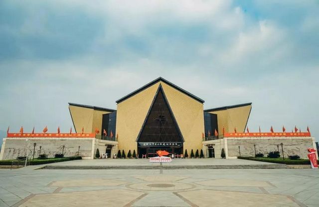 假期去哪？推荐10条经典红色旅游线路(图13)