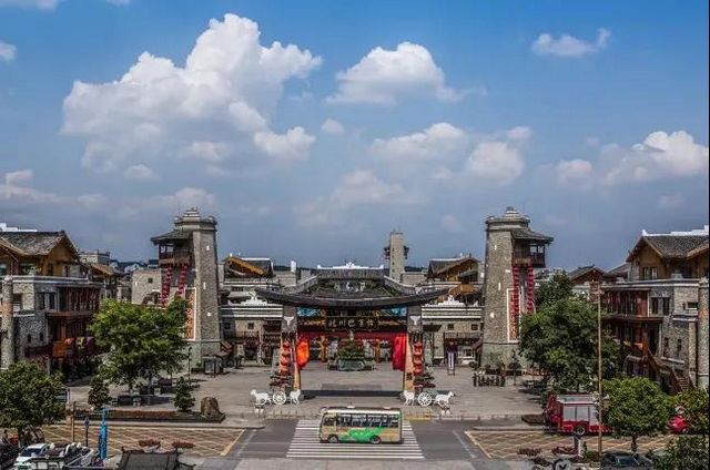 假期去哪？推荐10条经典红色旅游线路(图18)