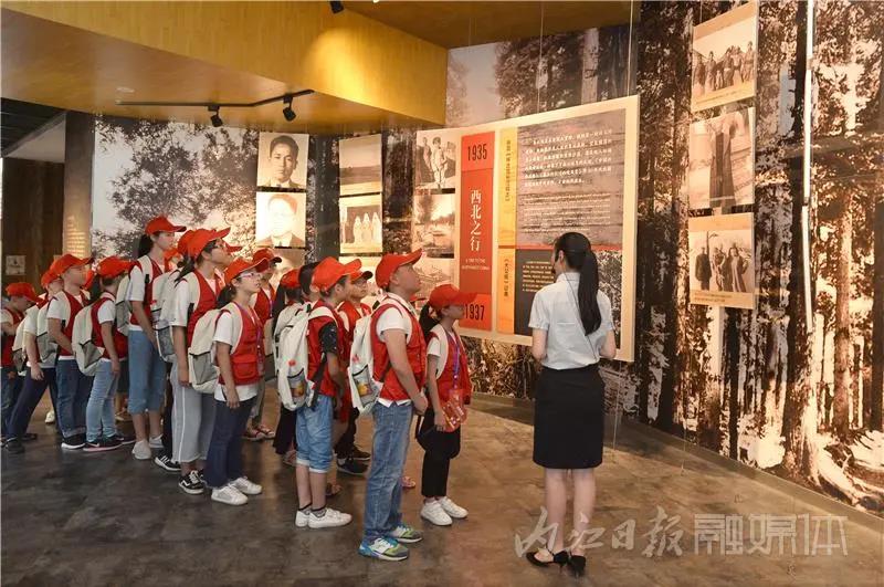 “火”而不乱！国庆假期前三天内江迎客超34万人次(图1)