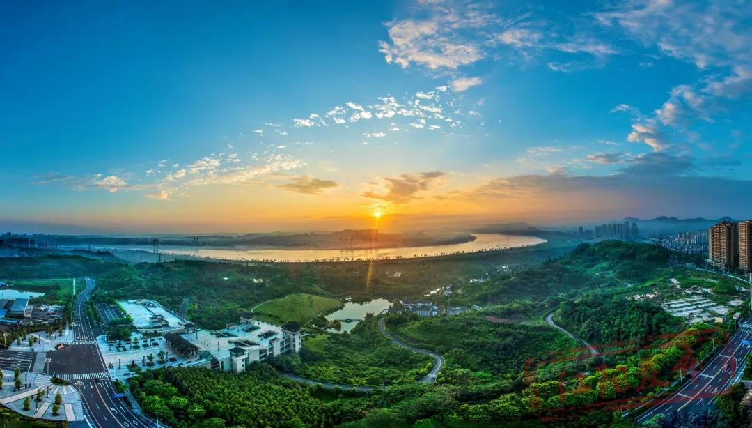 王毅：酒旅融合 泸州打造十大文旅消费行动、100个网红消费点(图2)