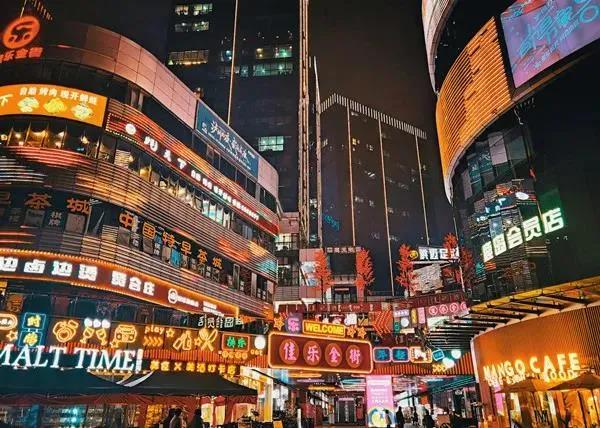 王毅：酒旅融合 泸州打造十大文旅消费行动、100个网红消费点(图7)