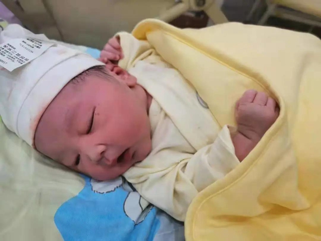 【国庆宝宝】萌翻了!35名小可爱来啦!(图2) 【国庆宝宝】萌翻了!35名小可爱来啦!(图2)