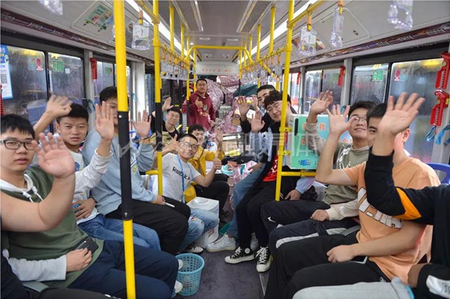 全城瞩目!内江师范学院搬“新家”(图6) 全城瞩目!内江师范学院搬“新家”(图6)