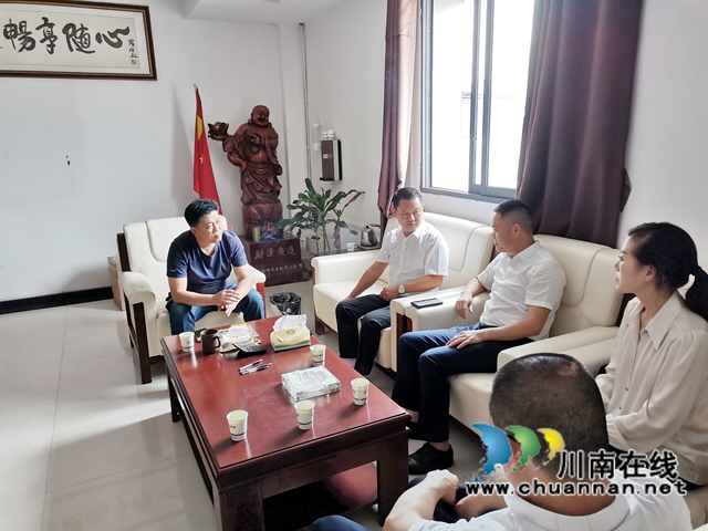 走进会员企业，关心助力发展！民建泸州市企业委员会走访江阳区会员企业(图1)