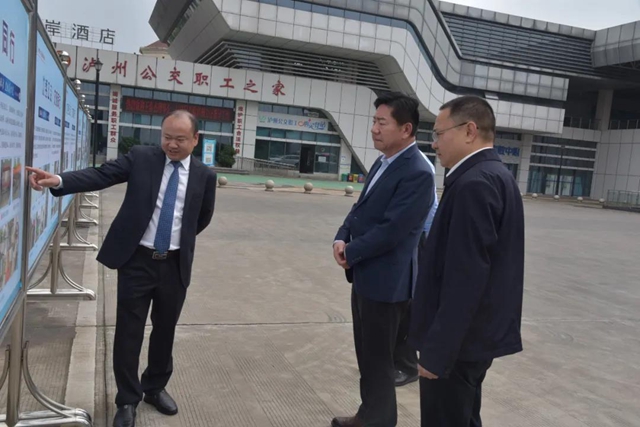 中国道路运输协会城市客运分会理事长王春杰莅临泸州公交调研指导工作(图3)