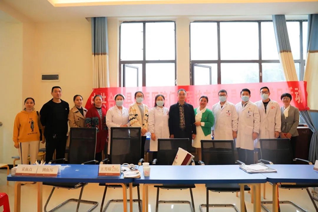 合江县中医医院：义诊服务进社区，重阳惠民敬老情(图8)