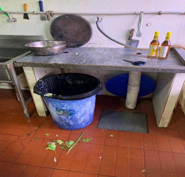 泸州市食品安全“红黑榜”(第十三期)(图2) 泸州市食品安全“红黑榜”(第十三期)(图2)