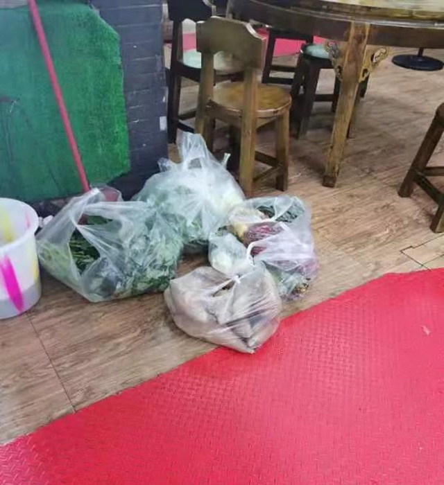 泸州市食品安全“红黑榜”(第十三期)(图14) 泸州市食品安全“红黑榜”(第十三期)(图14)