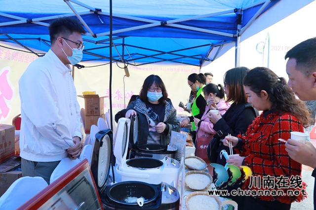  龙马潭区：开展全国粮食安全宣传周活动，营造爱粮节粮浓厚氛围(图3)